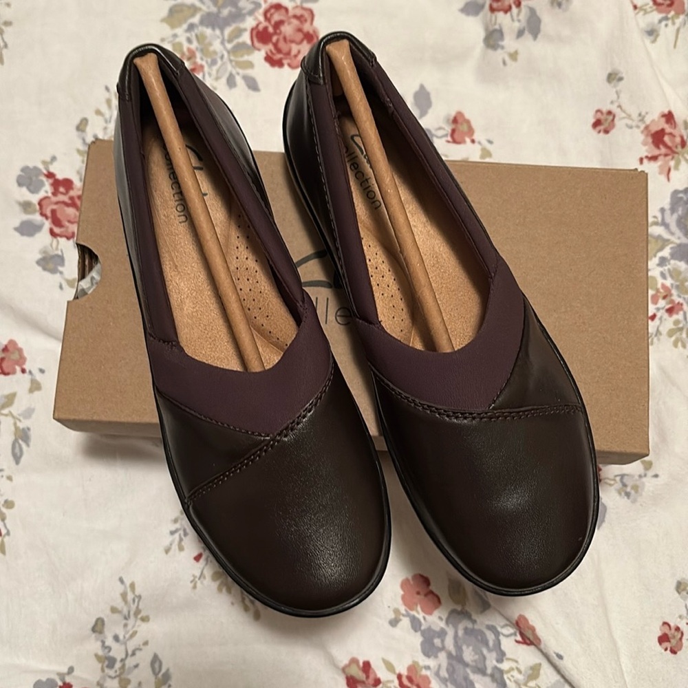 NWT Clarks Dark Brown shoes Size 7 Medium